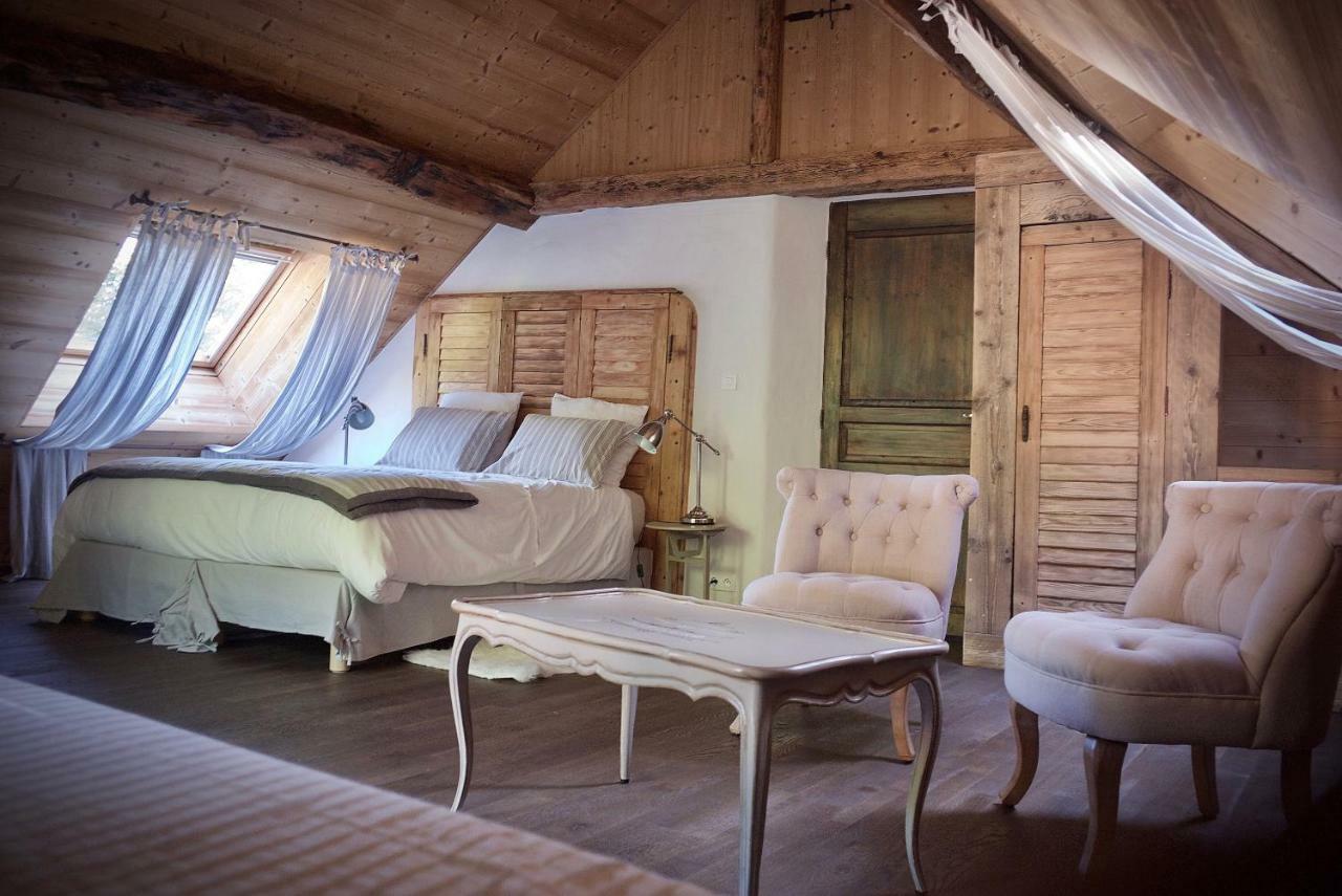 Chambres D'Hotes Des Lodges De La Cascade Yenne Eksteriør billede