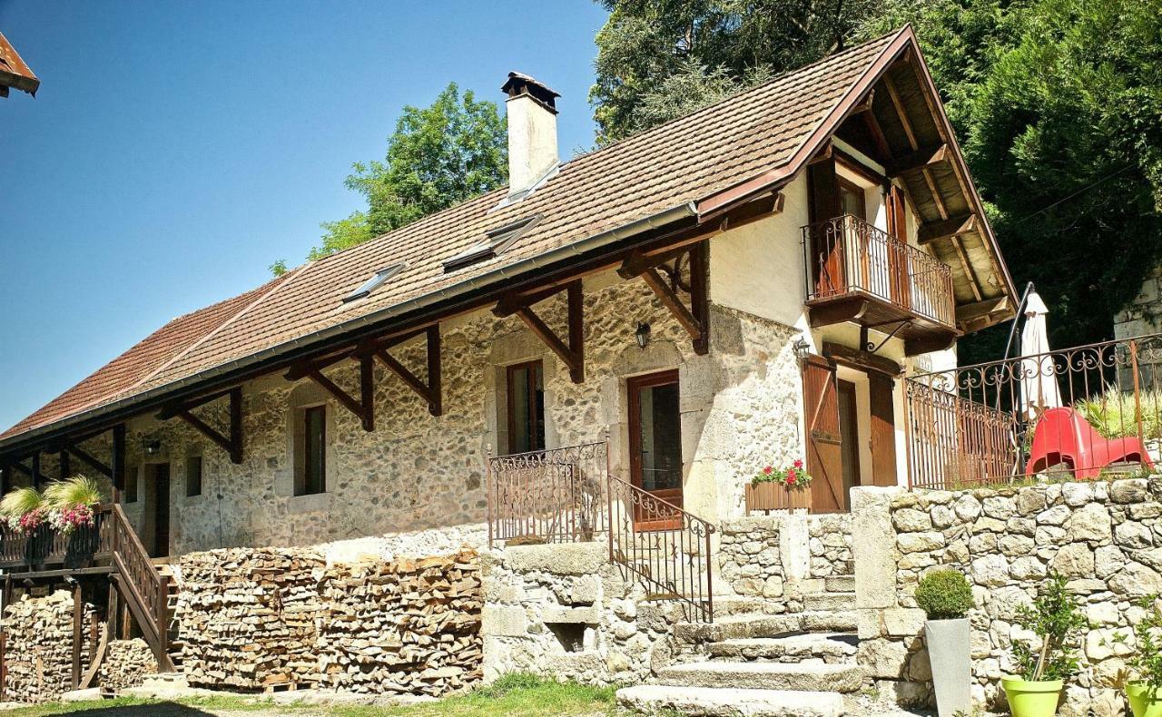 Chambres D'Hotes Des Lodges De La Cascade Yenne Eksteriør billede